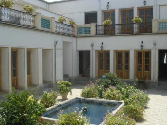 هتل سنتی طلوع خورشید اصفهان