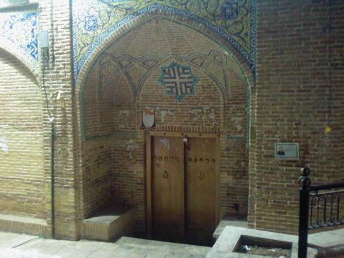 مسجد و مدرسه حکیم باشی (آقا محمود)