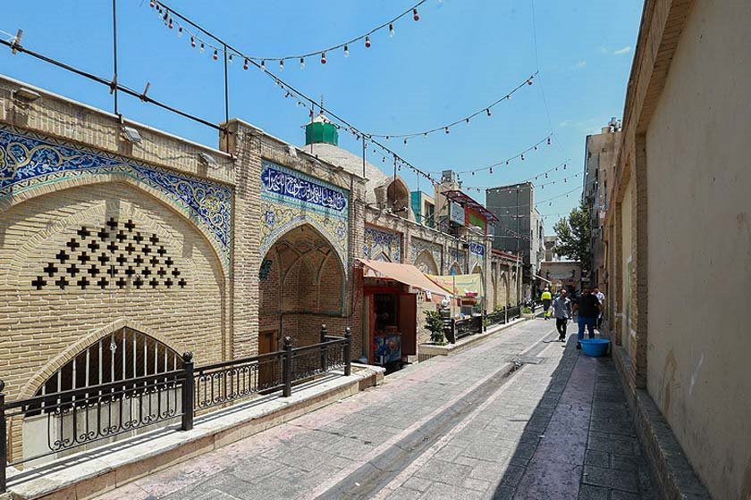 مسجد و مدرسه حکیم باشی (آقا محمود)