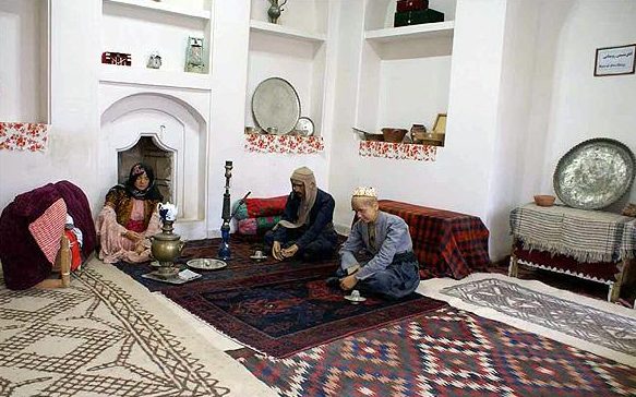 13 موزه مردم شناسی ( کاخ ابیض گلستان )