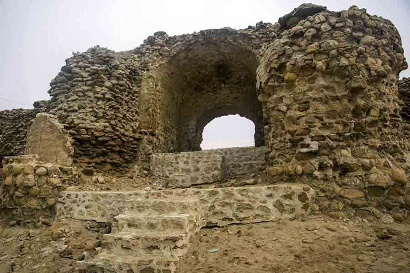 قلعه نادری لافت