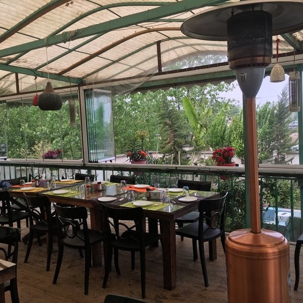 رستوران پیچ رشت  رستوران پیچ رشت