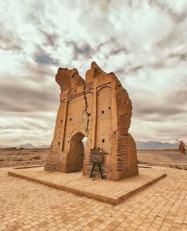 دروازه فرافر