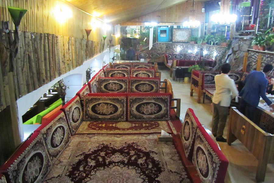 رستوران باغ گیلاس