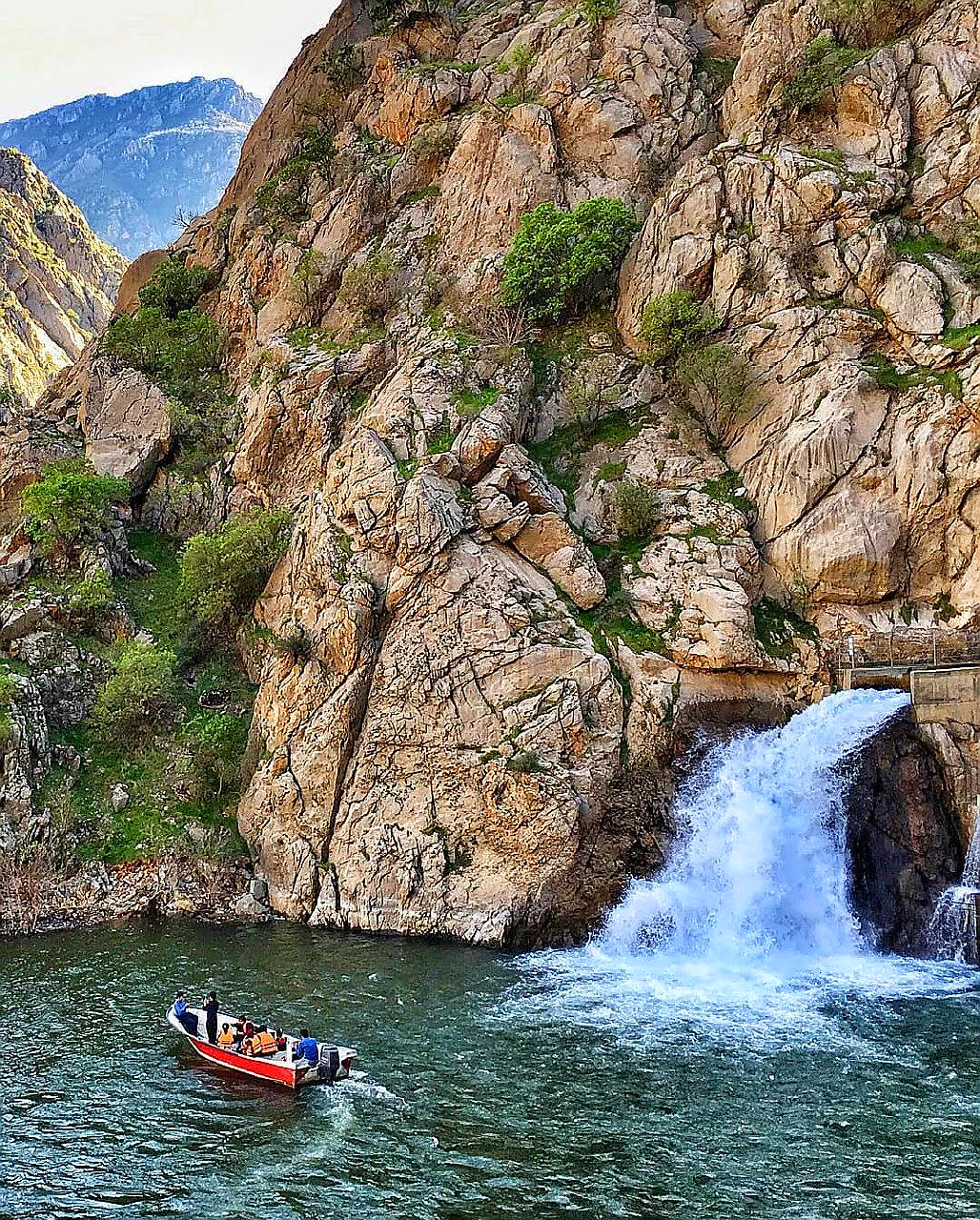  چشمه بل یا رود کانی بل (کوتاه ترین رودخانه دنیا)