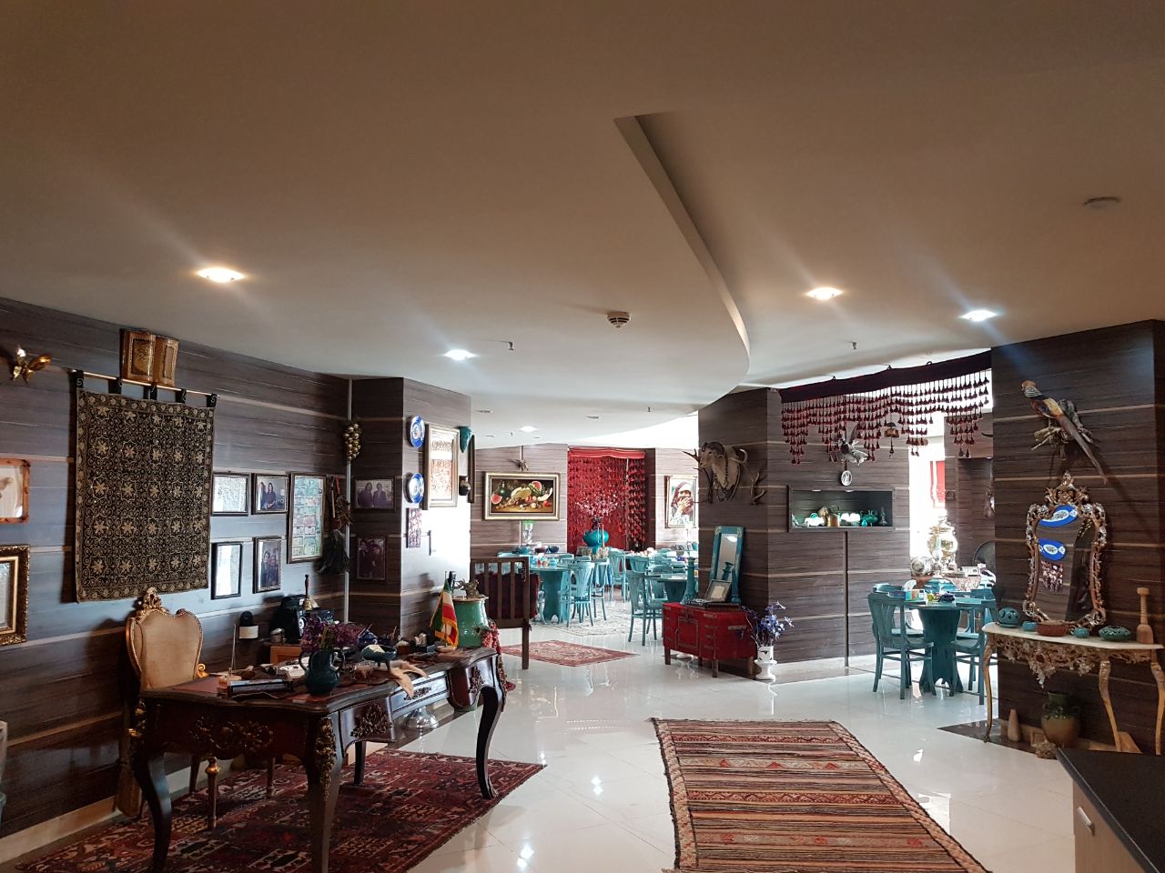 رستوران سنتی طربستان کرمانشاه رستوران سنتی طربستان کرمانشاه