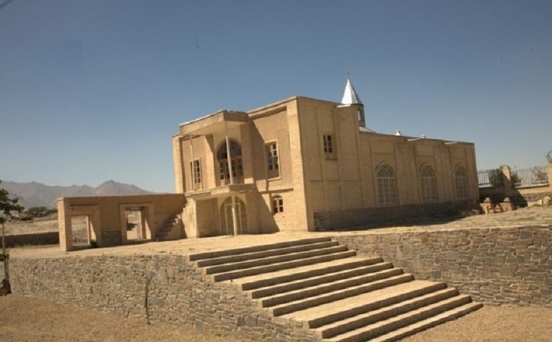 کلیسای کاتولیک رفائیل همدان