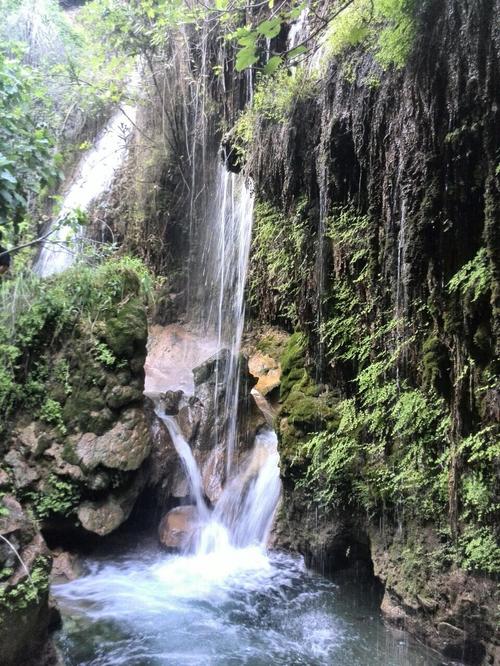 آبشار چپی راستی 