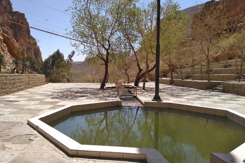 آبشار لادر