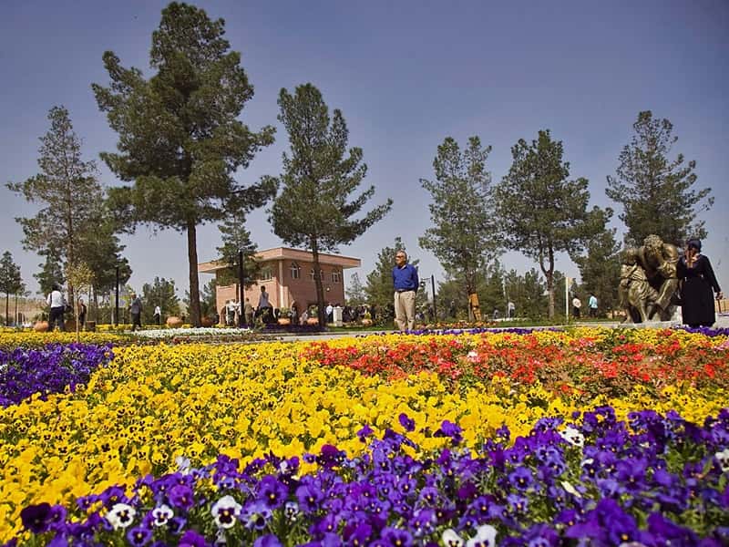 باغ گلهای کرمانشاه