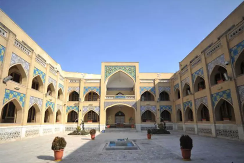 مدرسه میرزا جعفر مشهد
