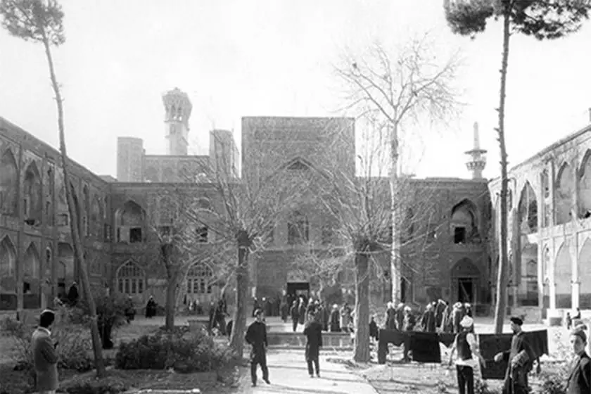 مدرسه میرزا جعفر مشهد
