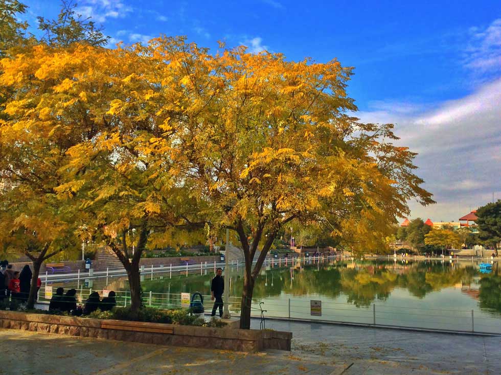 جاهای دیدنی مشهد در پاییز