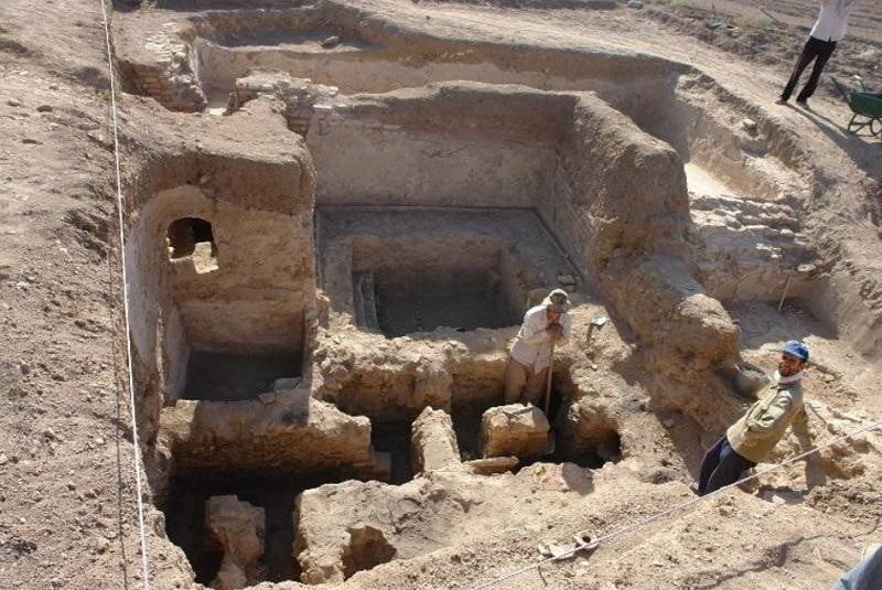 تپه تاریخی آوه تپه تاریخی آوه تپه تاریخی آوه