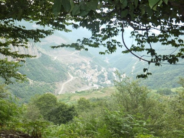 روستای چی چی نی کوتی لاهیجان روستای چی چی نی کوتی روستای چی چی نی کوتی لاهیجان