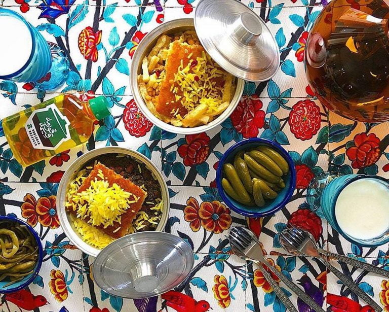 رستورانهای ایرانی که ظروف خاصی برای سرو دارند رستوران با ظروف خاص رستورانهای ایرانی که ظروف خاصی برای سرو دارند