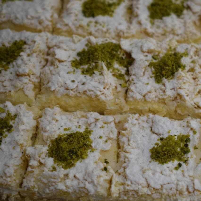 شیرینی بهارشعبه پاسداران شیرینی بهار پاسداران