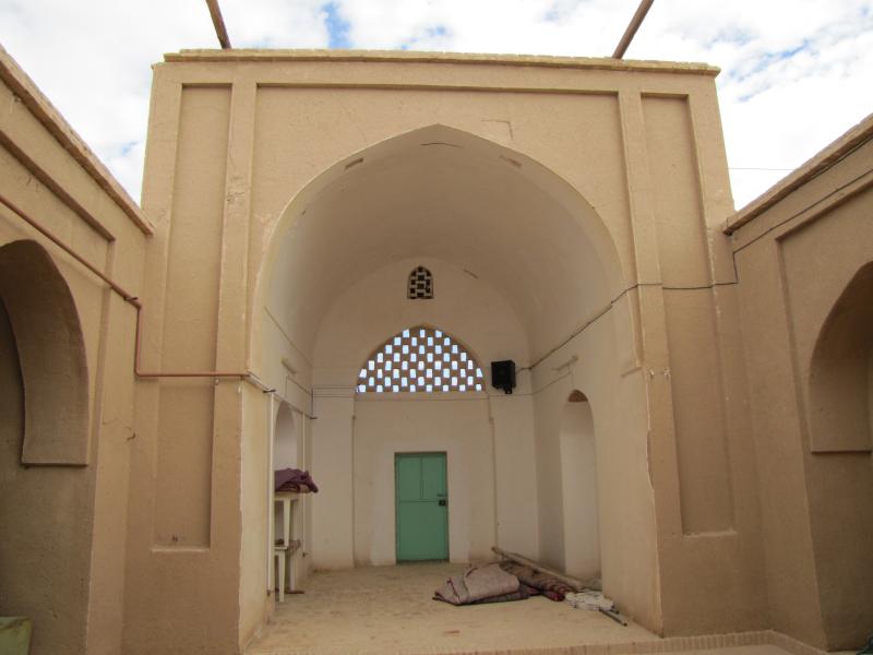 مسجد بیرون