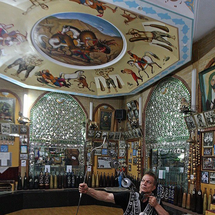 زورخانه شیر زورخانه شیر زورخانه شیر