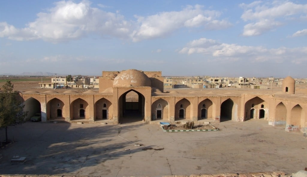 کاروانسرای عباسی کاروانسرای عباسی گز