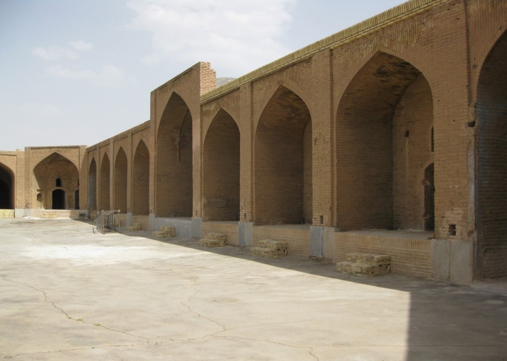 کاروانسرای عباسی کاروانسرای عباسی گز