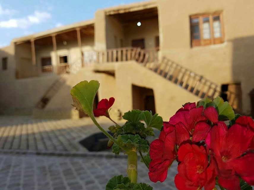 اقامتگاه بومگردی چشمه مراد اقامتگاه بومگردی چشمه مراد اقامتگاه بومگردی چشمه مراد