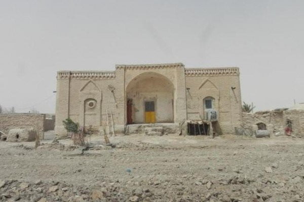 سرای حاجی بزی خالصی نیمروز سرای حاجی بزی خالصی سرای حاجی بزی خالصی نیمروز