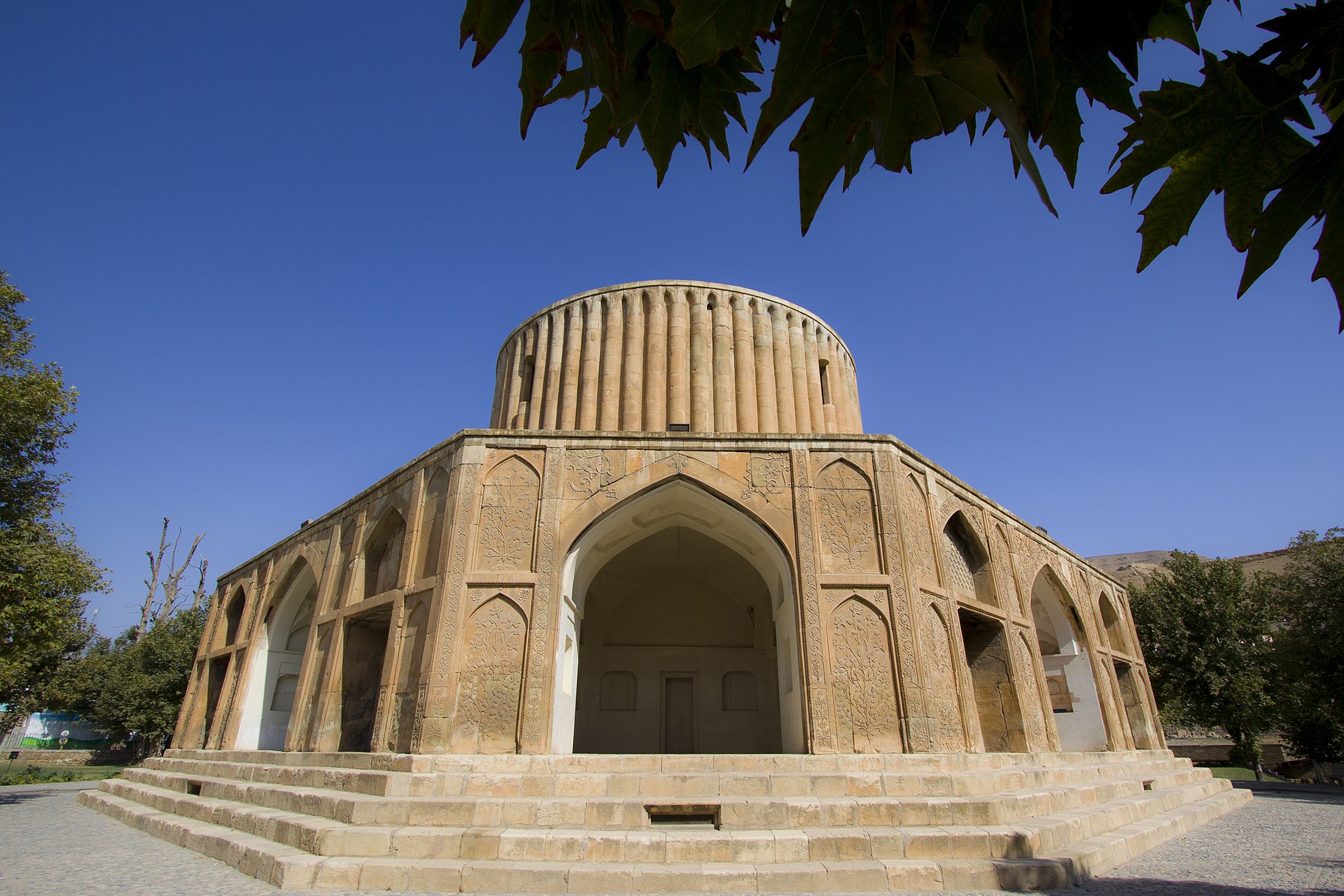 عمارت خورشید
