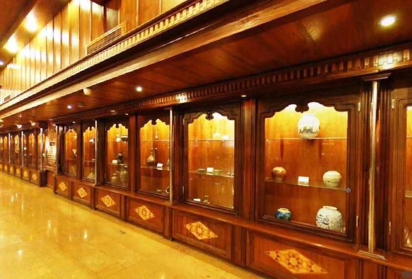 موزه شاهچراغ (ع) شیراز
