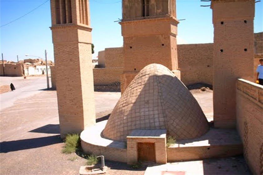 آب انبار نوگاباد