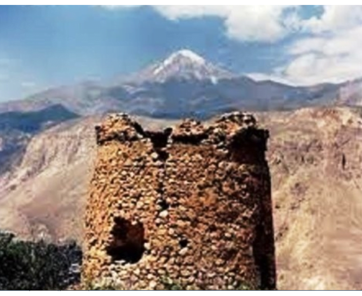 برج سی شاهاندشت آمل