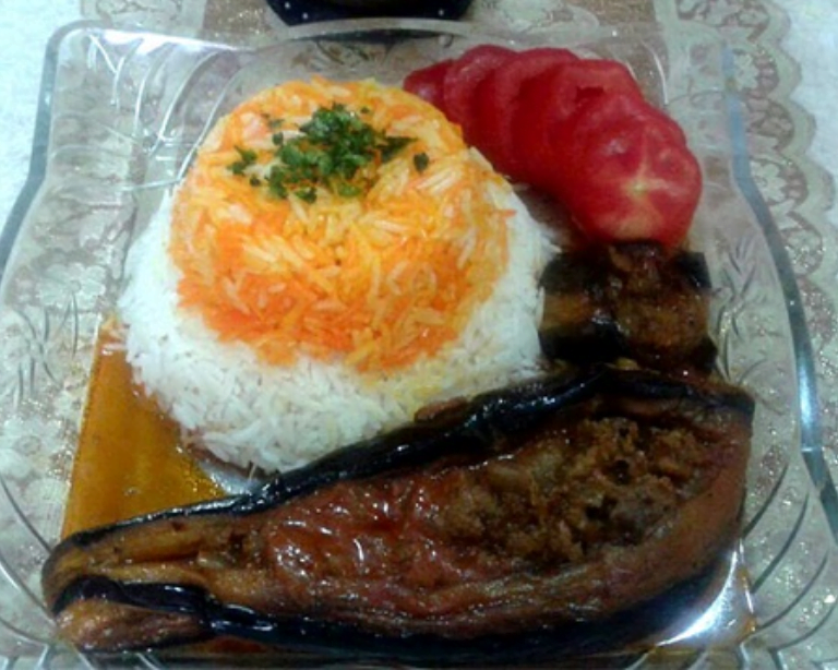 بادمجان شکم پر مازندرانی