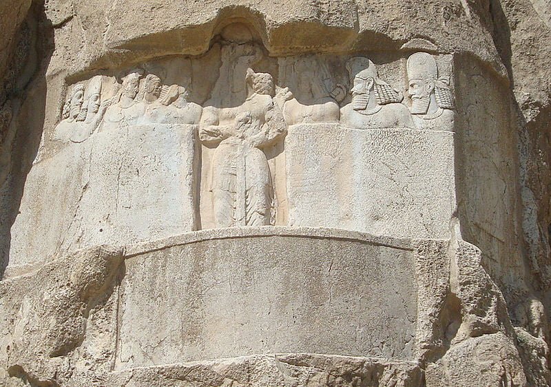 سنگنگاره بهرام دوم و درباریان نقش رستم سنگنگاره بهرام دوم و درباریان نقش رستم