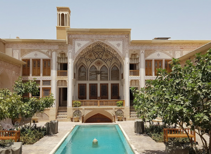  هتل مهین سرای راهب کاشان