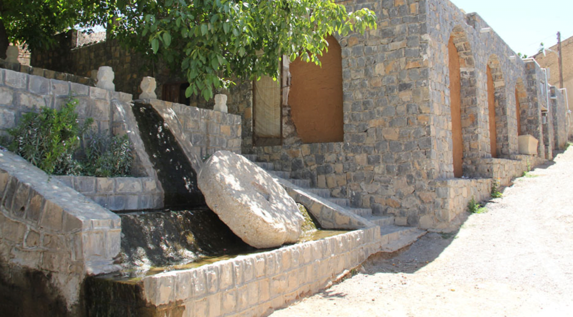 مسجد و حمام خانعلی سمیرم مسجد و حمام خانعلی سمیرم