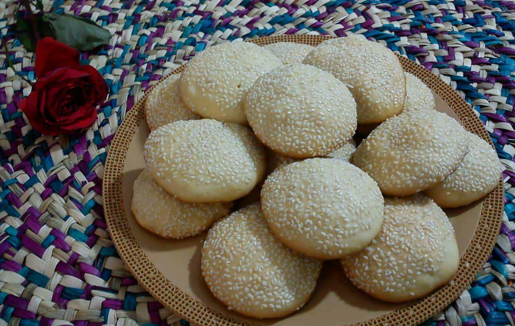 کلوچه کنجدی کلوچه کنجدی