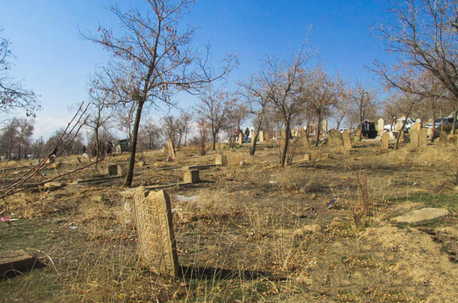 گورستان تاریخی بزلر هفشجان گورستان تاریخی بزلر هفشجان