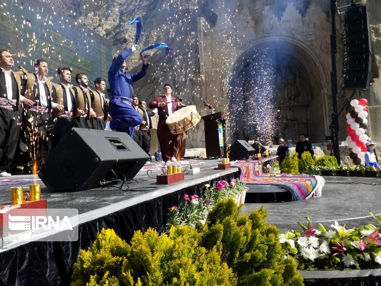 گردشگری موسیقی؛ دریچه ای به توسعه اقتصادی کرمانشاه گردشگری موسیقی گردشگری موسیقی؛ دریچه ای به توسعه اقتصادی کرمانشاه