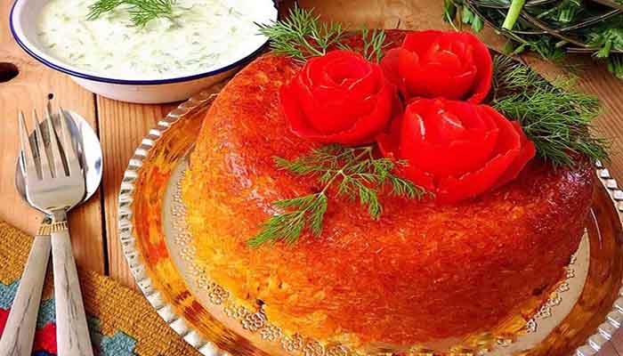 استانبولی پلو  استانبولی پلو یا دمی گوجه