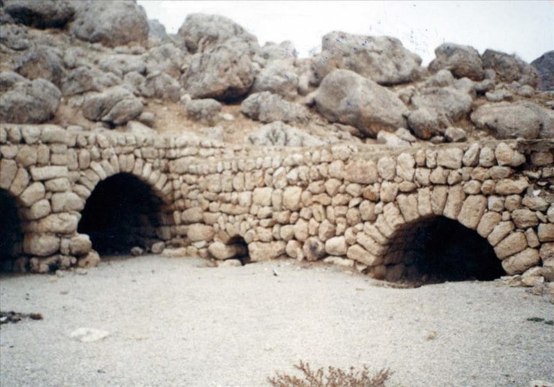 طاق سنگی جونقان  طاق سنگی جونقان