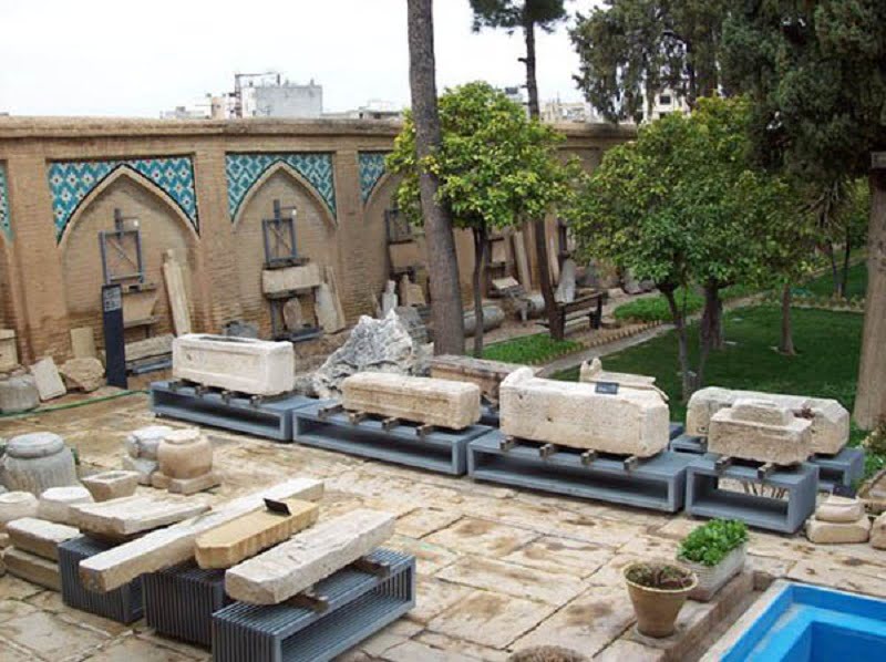 موزه سنگی هفت تنان شیراز موزه سنگی هفت تنان موزه سنگی هفت تنان شیراز