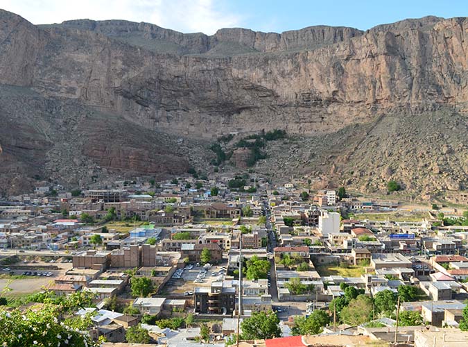 کوه قیه ماکو، بزرگترین کلاهک سنگی جهان کوه قیه کوه قیه ماکو، بزرگترین کلاهک سنگی جهان