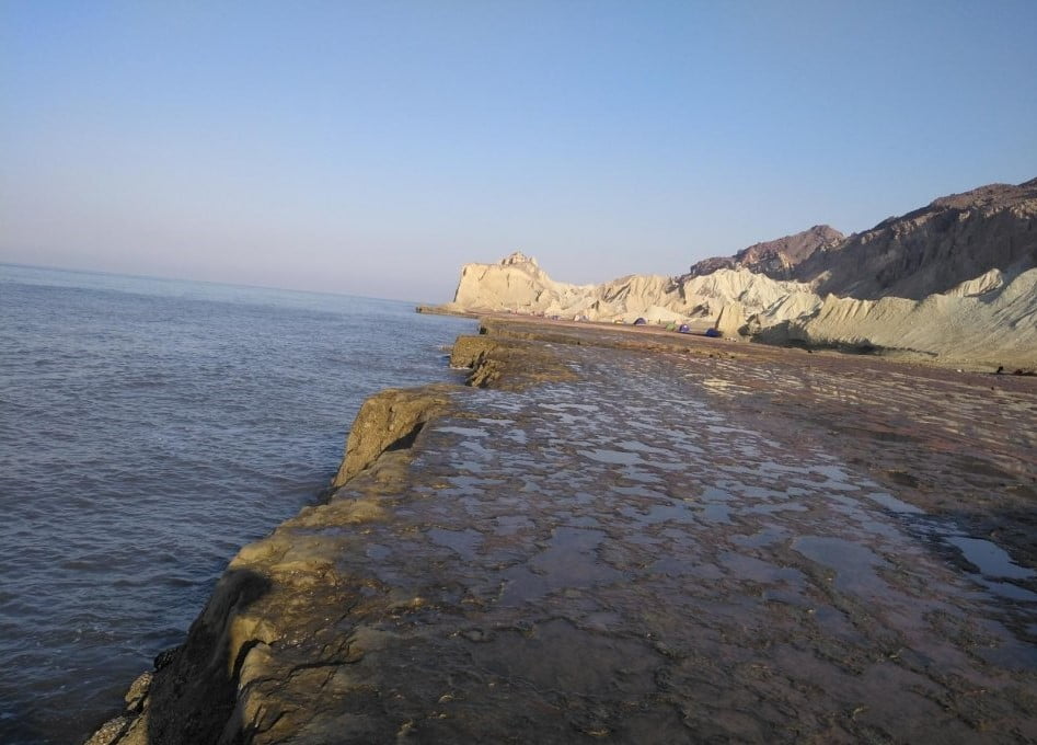 ساحل مفنق ساحل مفنق