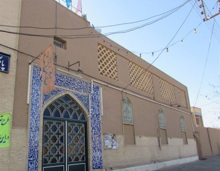 مسجد و آب انبار چهارکوچه