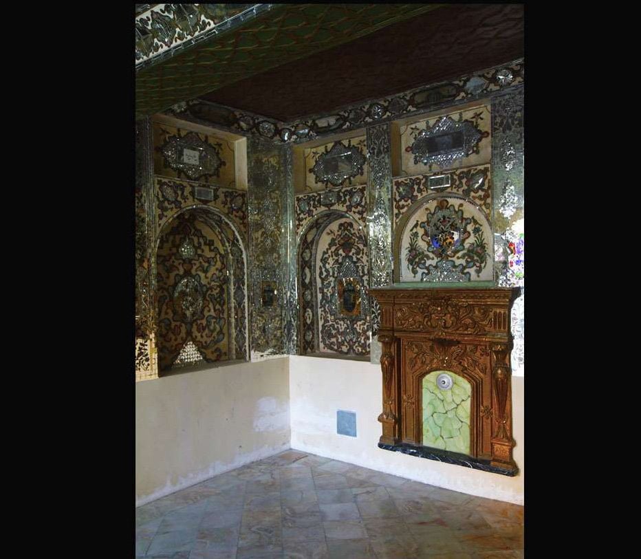 اتاق آیینه عمارت محمودیه شهرکرد اتاق آیینه عمارت محمودیه شهرکرد اتاق آیینه عمارت محمودیه شهرکرد