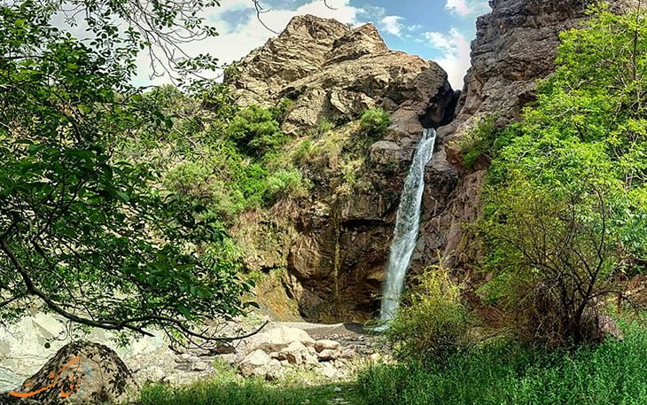 آبشار سرخوئیه