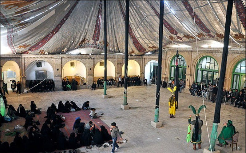آئین چادرپوشان حسینیه قنادها سبزوار آئین چادرپوشان حسینیه قنادها سبزوار
