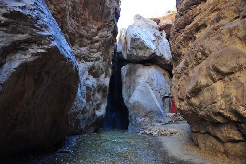 آبشار معجن آبشار رود معجن