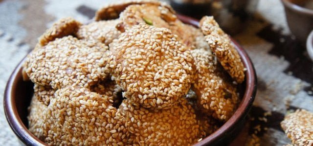 لوز کنجدی دزفول  از خوزستان سوغات چی بخریم؟