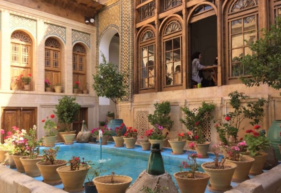 هتل سنتی عمارت فیل شیراز هتل سنتی عمارت فیل شیراز